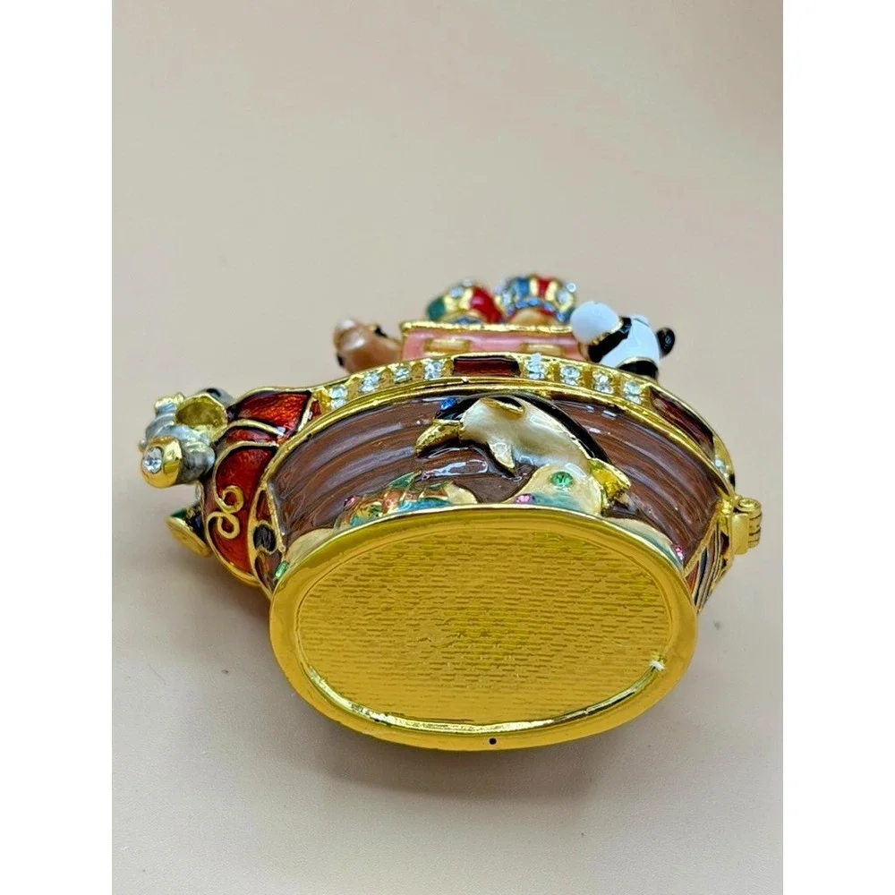 Cracker Barrel Jeweled Noah's Ark Hinged Trinket Box Animals w/ Box